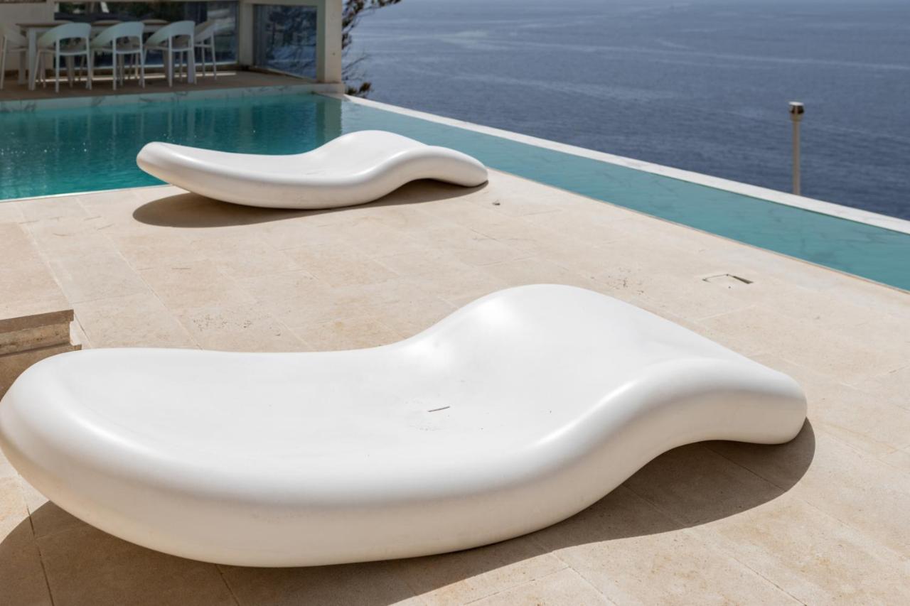 Exclusive Seafront Villa,private Pool,gym,bbq